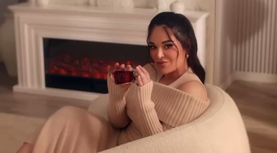 Cargar video: Para los adictos a la vainilla, Kayali Vanilla 28, un imperdible para este otoño.